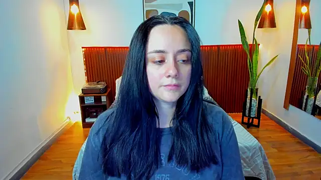 KatherineBond online show from November 18, 5:17 pm