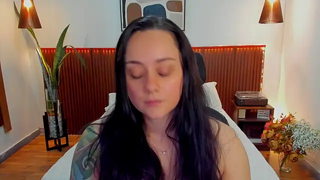 KatherineBond online show from January 12, 7:08 pm