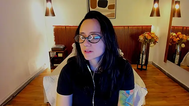 Snapshot of KatherineBond chatting on July 29, 4:27 pm KatherineBond online show from July 29, 4:27 pm