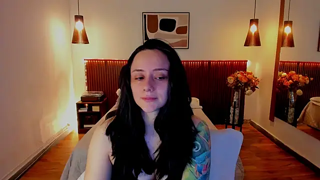 Snapshot of KatherineBond chatting on August 3, 5:06 pm KatherineBond online show from August 3, 5:06 pm