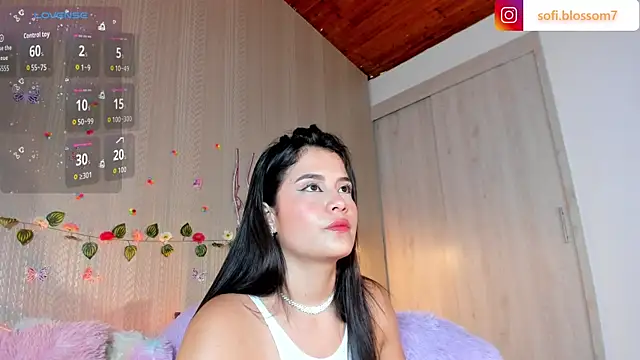 Sofi Blossom online show from July 9, 8:57 pm