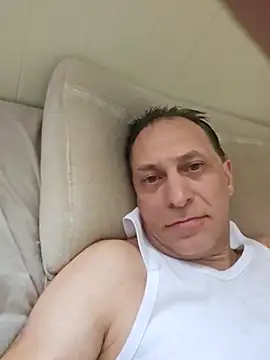 Snapshot of meateater1 chatting on March 1, 4:33 pm meateater1 online show from March 1, 4:33 pm