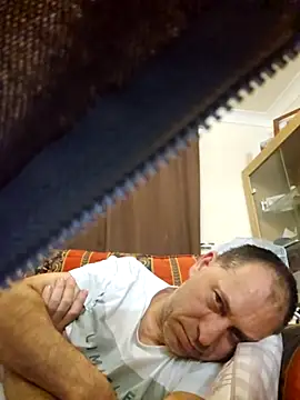 Snapshot of meateater1 chatting on December 16, 6:40 am meateater1 online show from December 16, 6:40 am