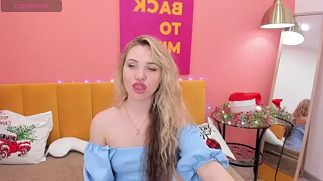 EvaMoran online show from January 8, 8:06 am