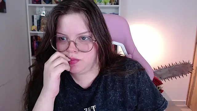 Snapshot of Gabiwaifu chatting on July 8, 12:37 am Gabiwaifu online show from July 8, 12:37 am