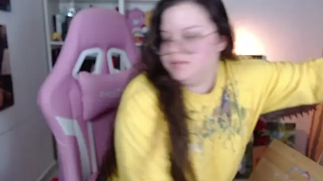Snapshot of Gabiwaifu chatting on July 24, 2:31 am Gabiwaifu online show from July 24, 2:31 am