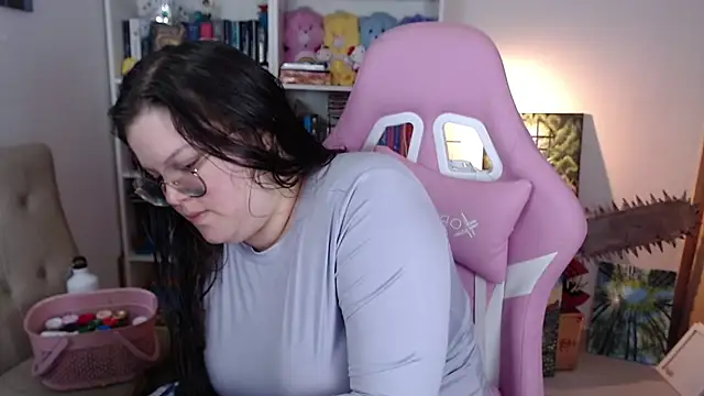 Snapshot of Gabiwaifu chatting on August 7, 7:49 pm Gabiwaifu online show from August 7, 7:49 pm