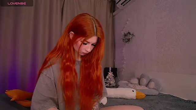 Snapshot of Evaa_Moonn_ chatting on December 23, 8:22 am Evaa Moonn  online show from December 23, 8:22 am