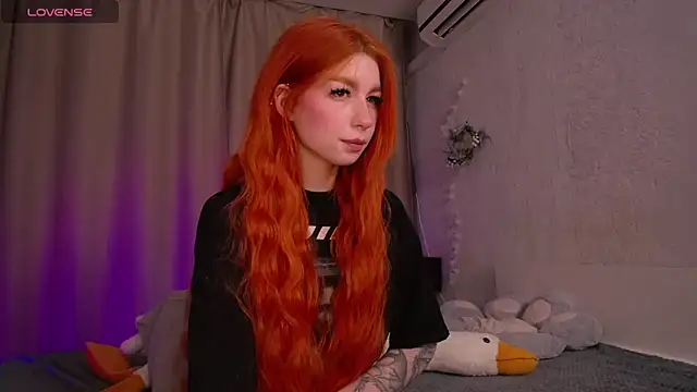 Snapshot of Evaa_Moonn_ chatting on February 12, 8:06 am Evaa Moonn  online show from February 12, 8:06 am