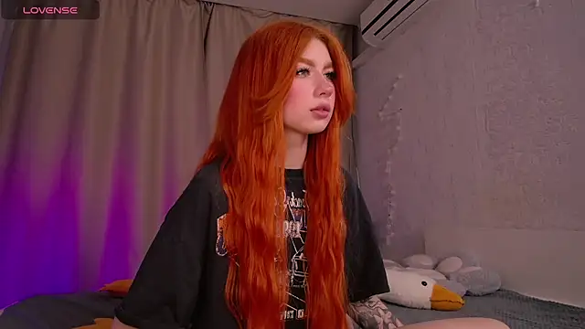 Snapshot of Evaa_Moonn_ chatting on March 9, 11:35 pm Evaa Moonn  online show from March 9, 11:35 pm