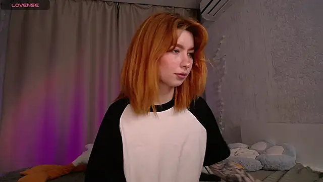 Snapshot of Evaa_Moonn_ chatting on September 14, 11:09 am Evaa Moonn  online show from September 14, 11:09 am