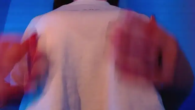 AnnaliOlsenX online show from January 4, 1:53 pm