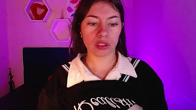 AnnaliOlsenX online show from January 15, 1:41 pm