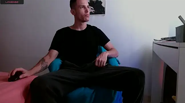 deividcloud36 online show from February 3, 1:41 am