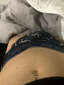 LaMaterialista online show from November 16, 2:39 am