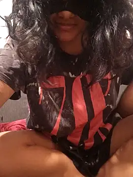 Snapshot of sivi22 chatting on March 2, 12:01 pm sivi22 online show from March 2, 12:01 pm