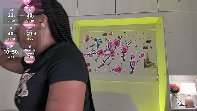 tamaraa smiith online show from January 9, 7:37 pm