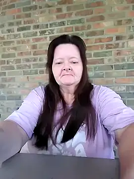 Snapshot of Bayou_Woman68 chatting on November 7, 7:14 pm Bayou Woman68 online show from November 7, 7:14 pm