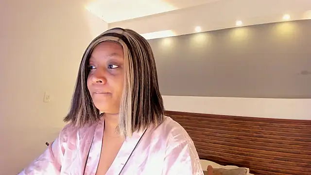 Adelehottman online show from December 5, 2:58 pm