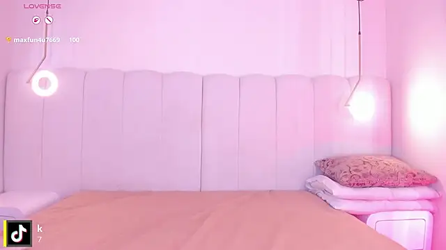  huge boobs ebony online show from March 12, 8:26 pm