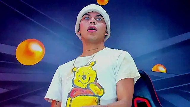 Snapshot of visaelX chatting on February 23, 11:55 am visaelX online show from February 23, 11:55 am