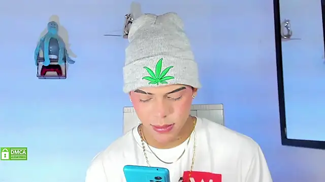 Snapshot of visaelX chatting on March 20, 3:14 pm visaelX online show from March 20, 3:14 pm