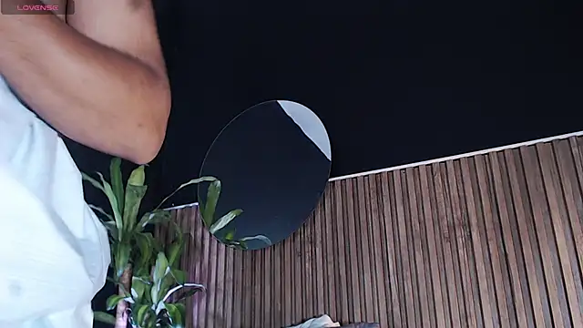 DilanJonnes  online show from December 30, 12:22 am