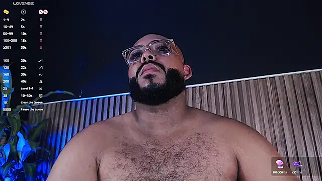 DilanJonnes  online show from January 31, 1:43 am