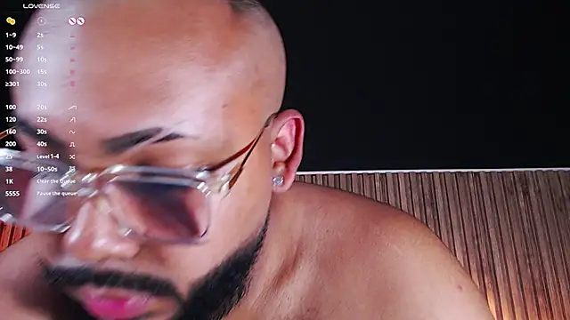 DilanJonnes  online show from March 18, 10:48 pm