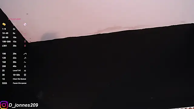 DilanJonnes  online show from September 12, 11:15 pm