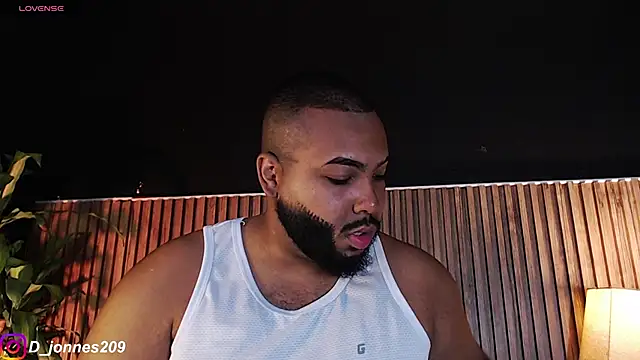 DilanJonnes  online show from October 4, 9:24 pm