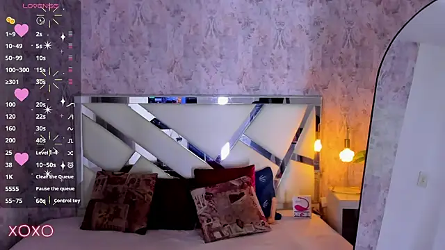 Snapshot of dominic_thailor chatting on October 26, 2:01 pm dominic thailor online show from October 26, 2:01 pm