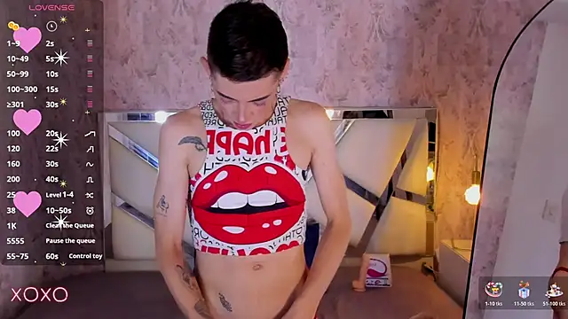 Snapshot of dominic_thailor chatting on November 16, 2:00 pm dominic thailor online show from November 16, 2:00 pm