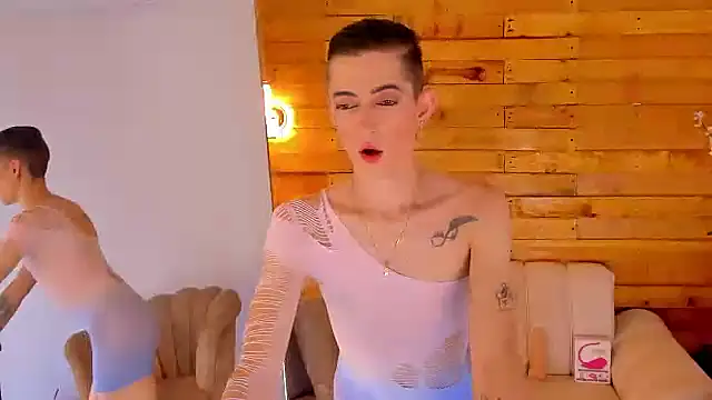 Snapshot of dominic_thailor chatting on November 25, 2:39 pm dominic thailor online show from November 25, 2:39 pm