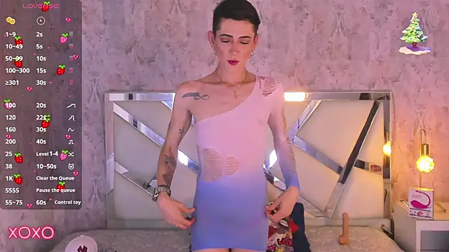 Snapshot of dominic_thailor chatting on December 16, 2:22 pm dominic thailor online show from December 16, 2:22 pm