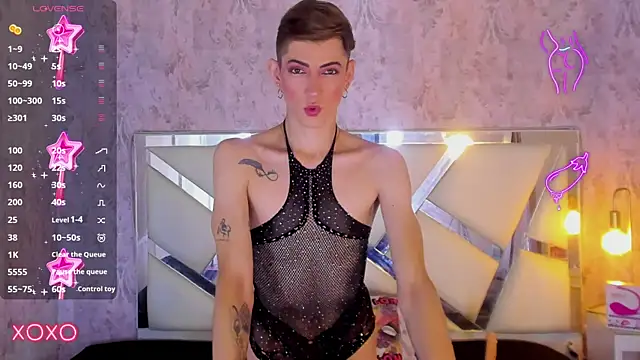 Snapshot of dominic_thailor chatting on January 17, 2:22 pm dominic thailor online show from January 17, 2:22 pm