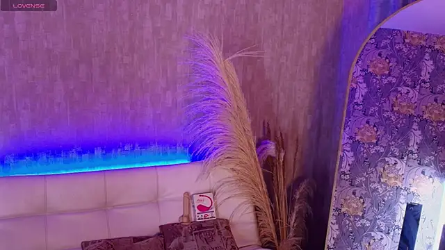 Snapshot of dominic_thailor chatting on February 24, 3:10 pm dominic thailor online show from February 24, 3:10 pm