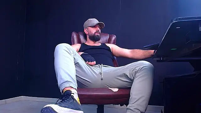Snapshot of JackEthann chatting on September 23, 5:21 am JackEthann online show from September 23, 5:21 am