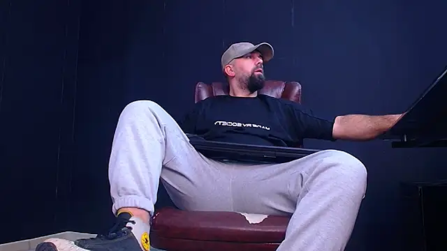 Snapshot of JackEthann chatting on October 4, 5:16 am JackEthann online show from October 4, 5:16 am