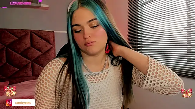 cattaleya    online show from December 16, 8:48 pm