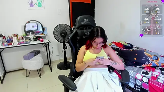 Max kony online show from March 8, 11:49 pm