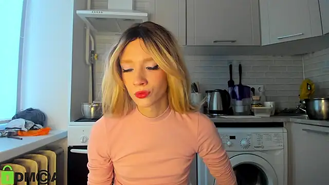  Alice Kitty online show from December 13, 11:45 am