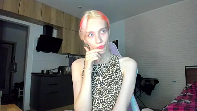 Snapshot of _Alice_Kitty chatting on July 15, 6:57 pm Alice Kitty online show from July 15, 6:57 pm