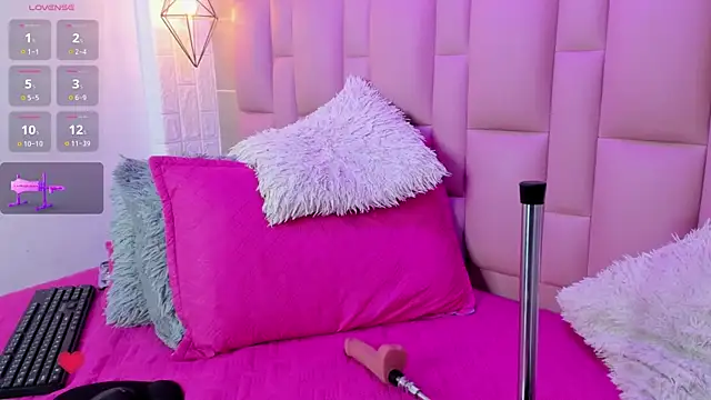 Abbyadams online show from March 16, 3:34 am