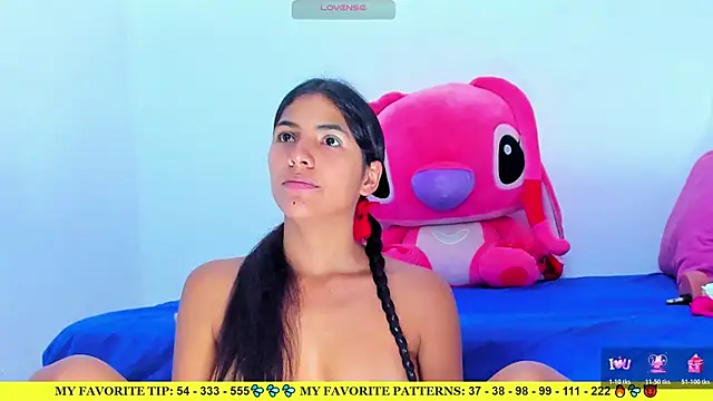 Snapshot of AriannaLewiis chatting on June 7, 7:50 pm AriannaLewiis online show from June 7, 7:50 pm