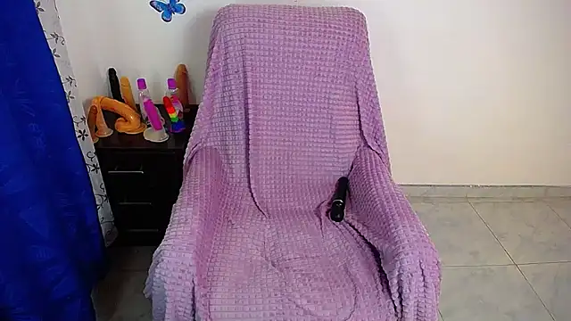 hot girl01 hanna online show from November 30, 4:22 pm