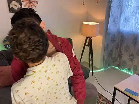 Snapshot of MyLatinHotBoys chatting on December 28, 3:37 pm MyLatinHotBoys online show from December 28, 3:37 pm