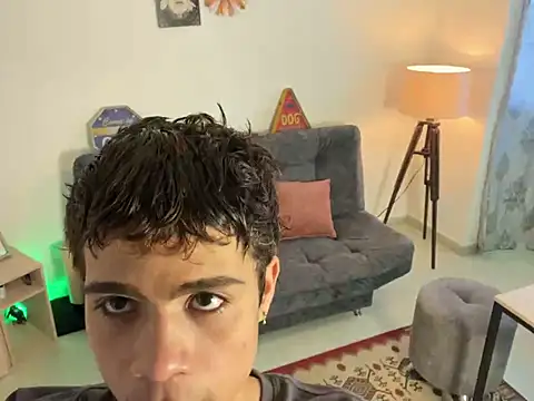 Snapshot of MyLatinHotBoys chatting on December 29, 8:58 pm MyLatinHotBoys online show from December 29, 8:58 pm