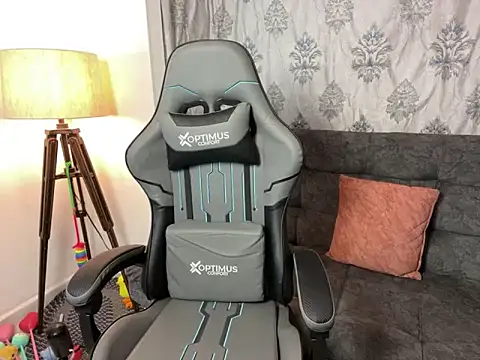 Snapshot of MyLatinHotBoys chatting on March 17, 1:24 am MyLatinHotBoys online show from March 17, 1:24 am