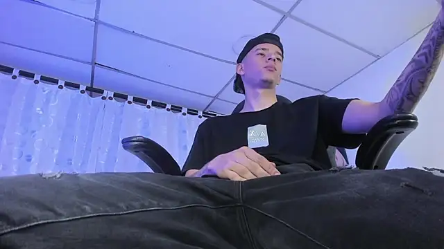 FrannBoy online show from March 7, 1:53 am